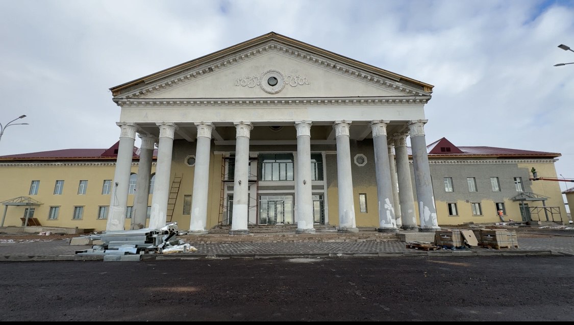 Возвращенные олигархами 945 млн тенге направили на реконструкцию аэропорта Балхаша