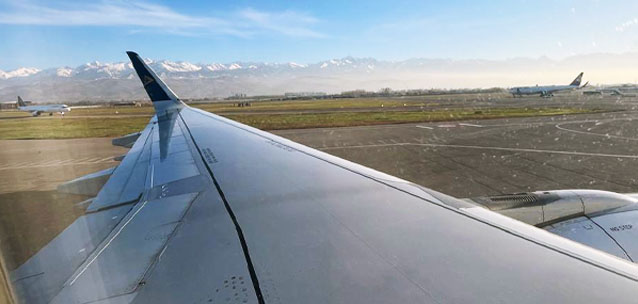 Казахстанцев предупредили о задержках авиарейсов компании Air Astana