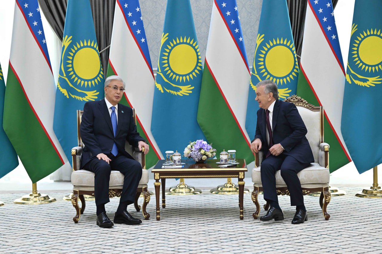 Касым-Жомарт Токаев провел переговоры с Президентом Узбекистана Шавкатом Мирзиёевым