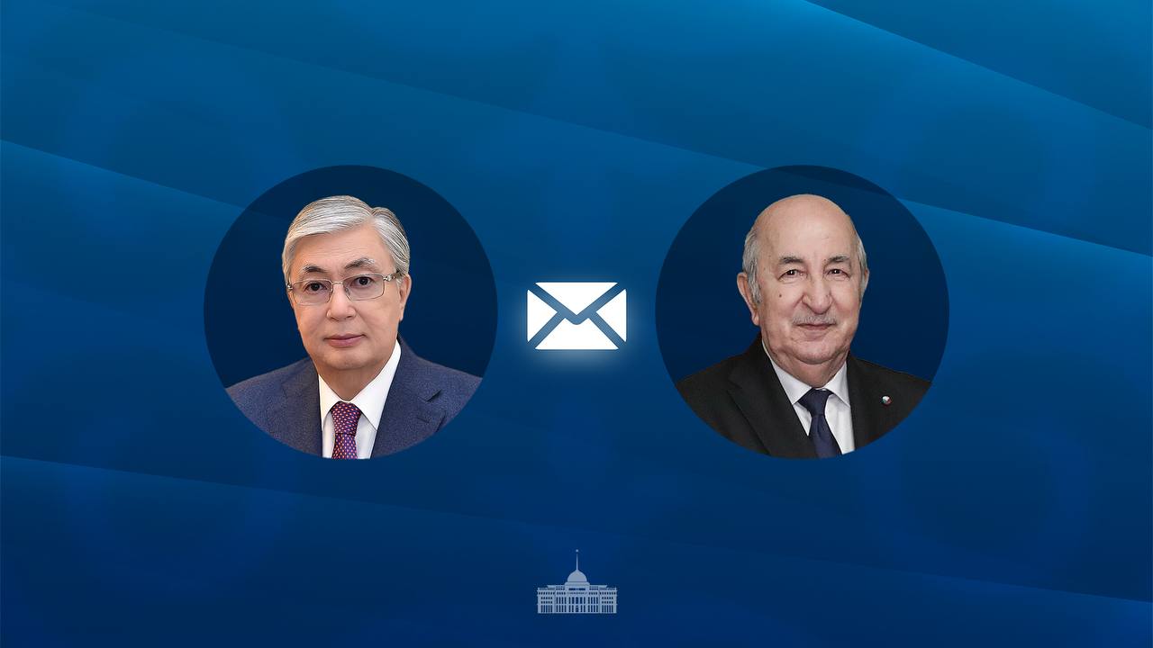 Глава государства направил поздравительную телеграмму президенту Алжира