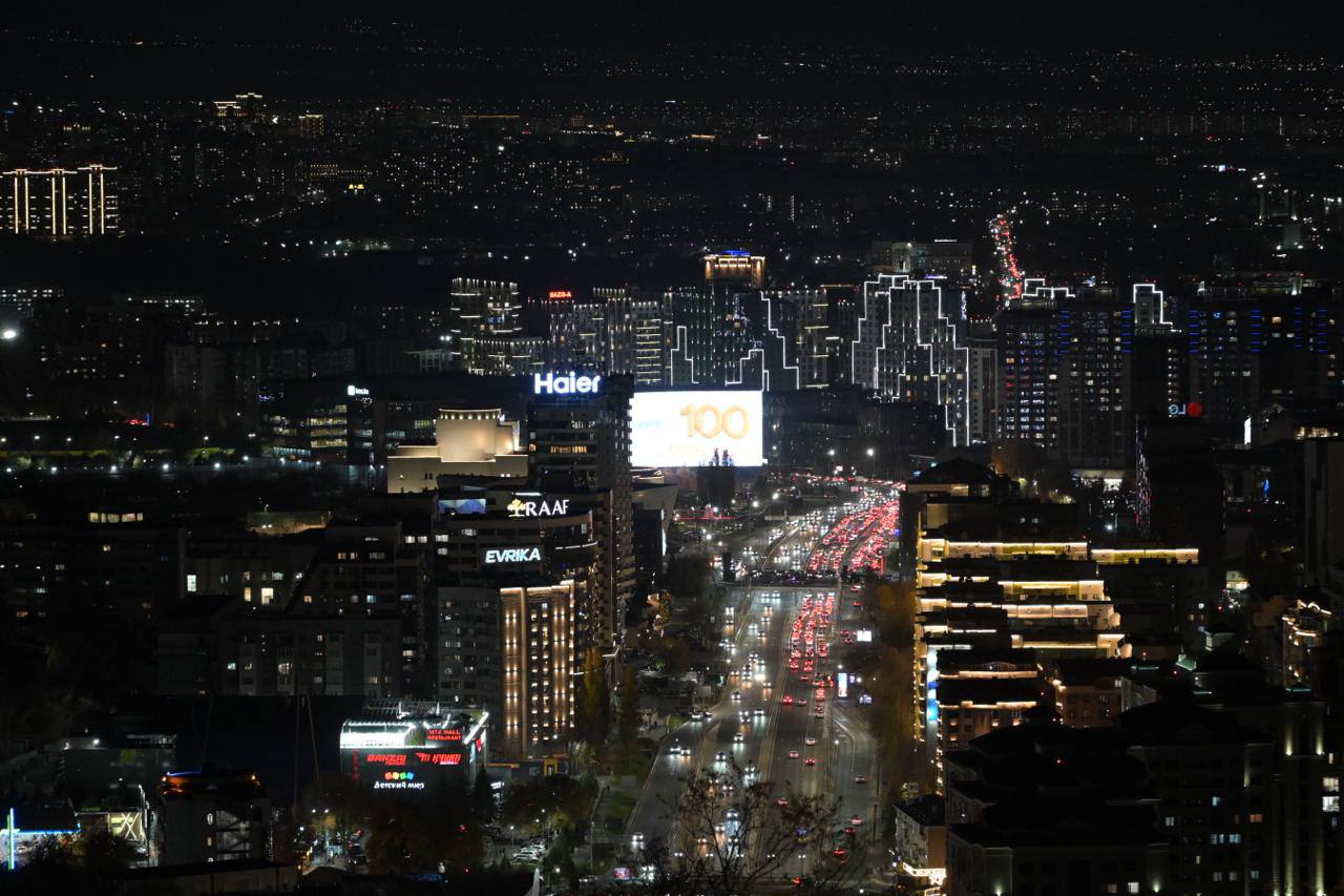 В Алматы обновляют архитектурно-декоративное освещение