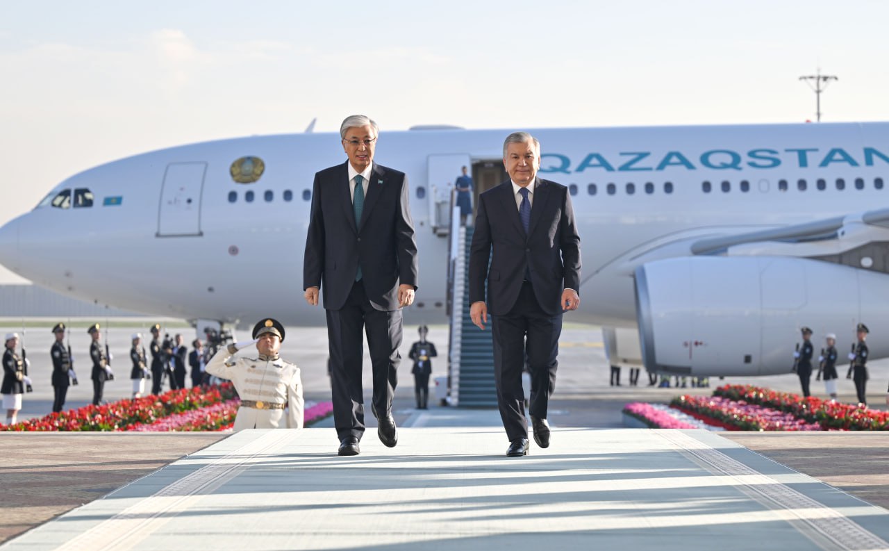 Глава государства прибыл с государственным визитом в Ташкент