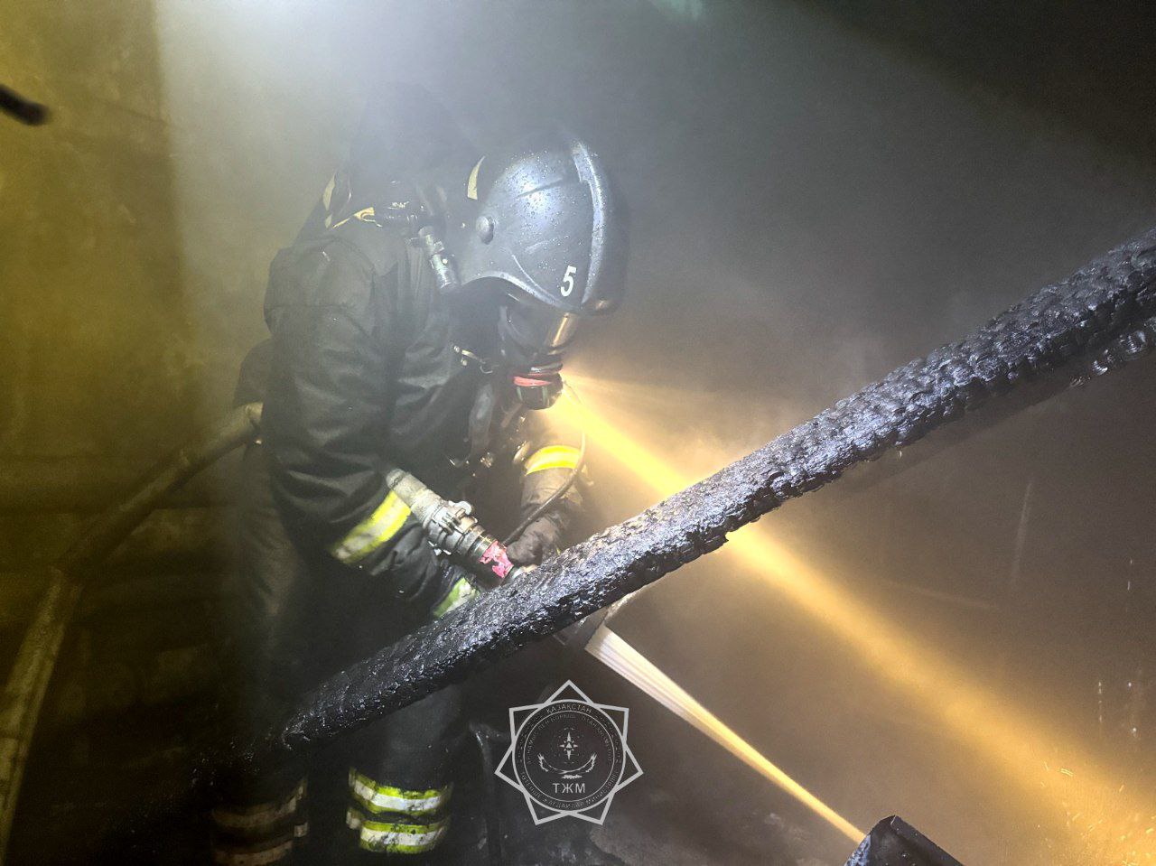 Пожар по повышенному рангу тушат в Петропавловске