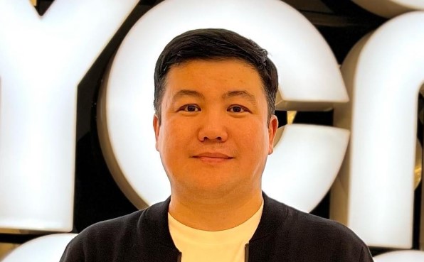 Турсынбек Кабатов прокомментировал откровенное заявление бывшей жены