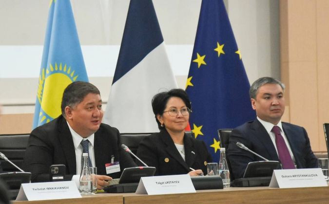 Казахстан и Франция согласовали поставки самолетов