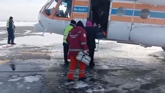 Новорождённого экстренно доставили вертолётом МЧС в ВКО