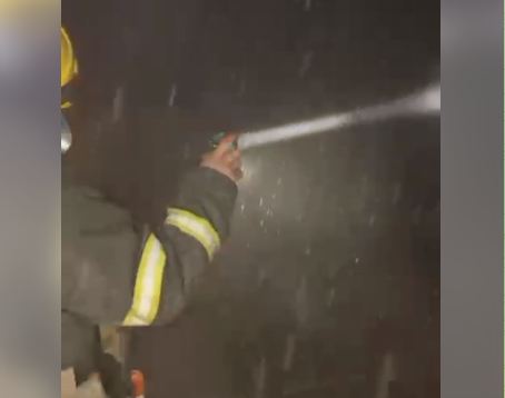 В Алматы в паркинге многоэтажного дома произошел пожар