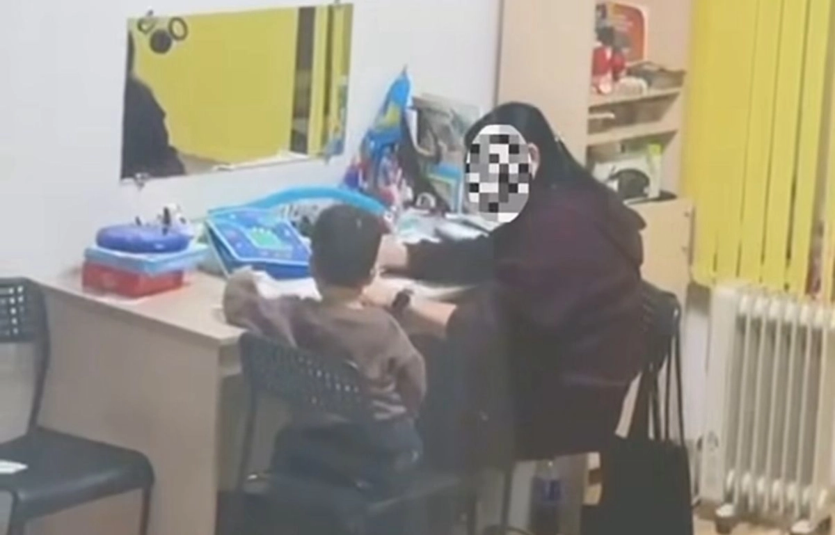 Логопед ударила ребенка по голове во время занятия в Караганде