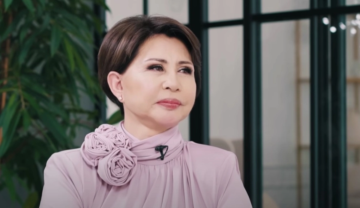 Роза Рымбаева объявила о прощании со сценой