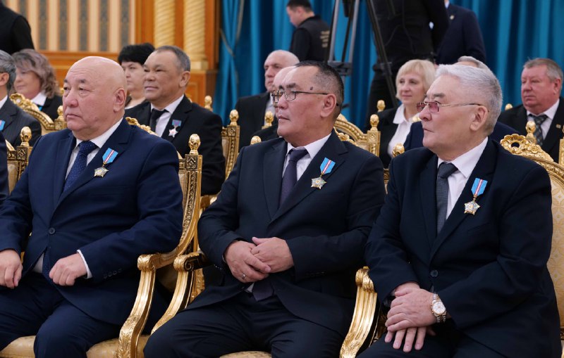 Глава государства: «До 2030 года реконструкцией будет охвачено не менее 200 объектов, обновлено 86 тысяч километров сетей»