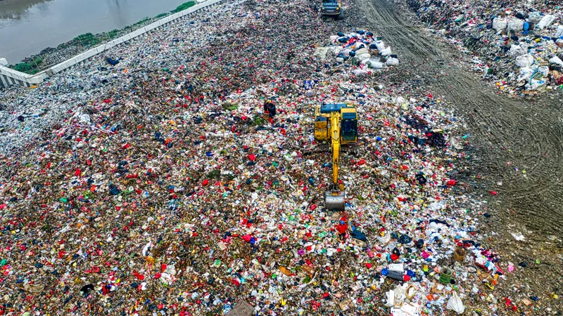 Суд признал незаконными новые тарифы на ТБО в Костанае