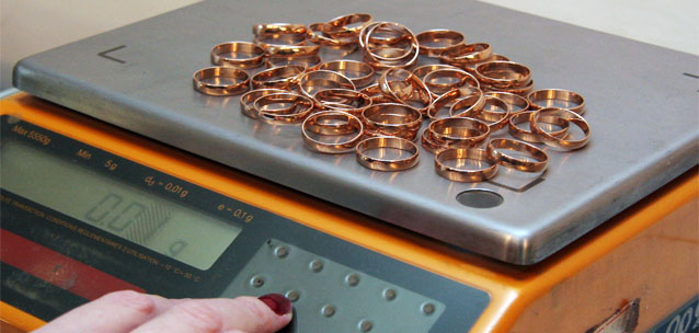 В Казахстане ажиотажный спрос на деньги в канун Нового года