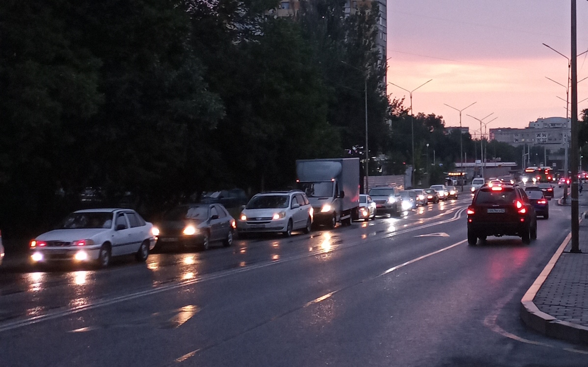 Попали в аварию зимой: какую страховку нужно иметь водителям в Казахстане, чтобы не разориться