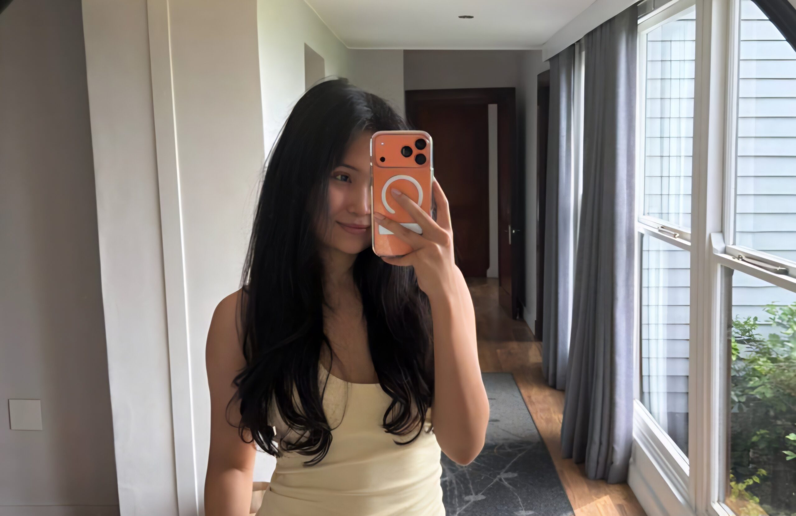 Шахматистка Бибисара Асаубаева опубликовала милые фото с парнем