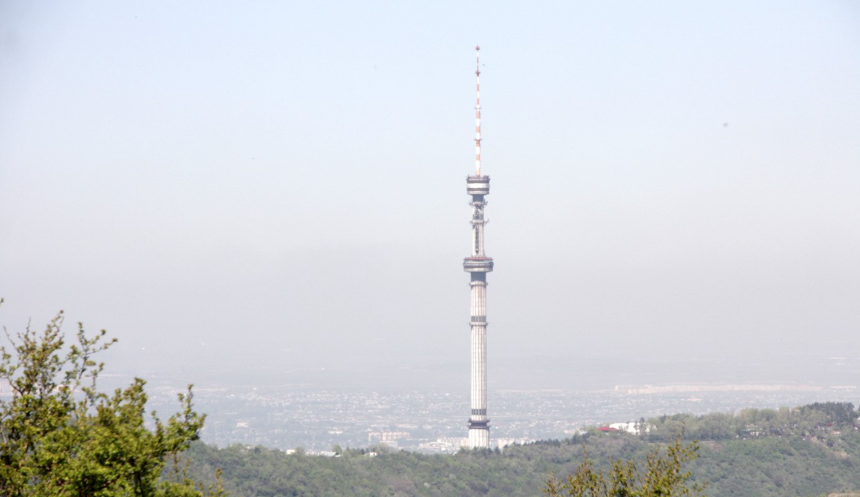 Телебашня Кок-Тобе и знаковые места Алматы: праздничное преображение города