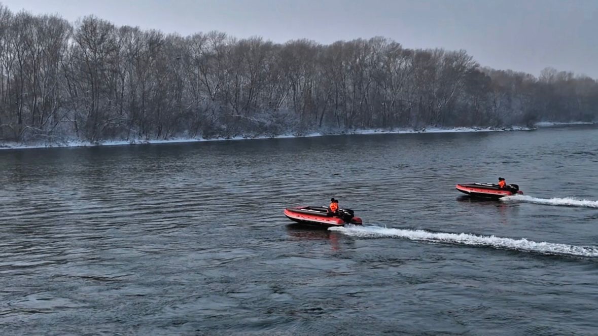 На вооружении спасателей появились водометные лодки