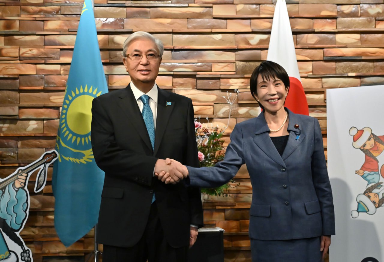 Президент провел переговоры с премьер-министром Японии Санаэ Такаичи