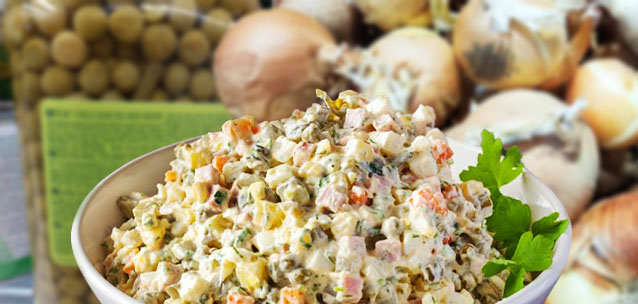 Продукты, которые могут испортить вкус оливье и любимых новогодних блюд