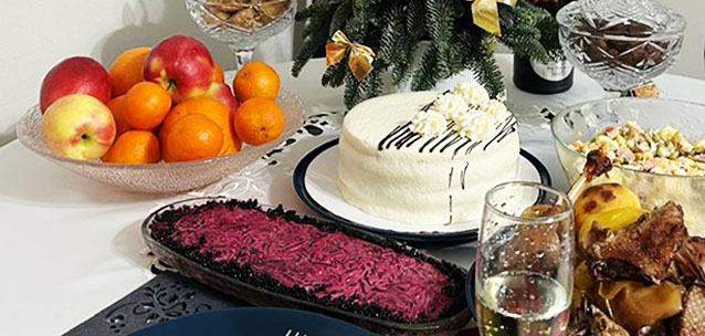 Почему под шубой именно селедка: история и новые версии новогоднего салата