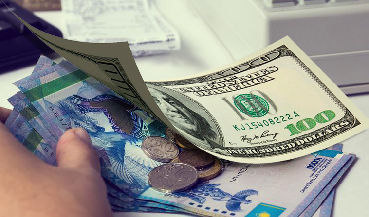 Рекордные 499 тенге за доллар: Нацбанк считает, это его заслуга