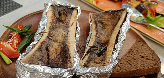 Ресторанное блюдо за 20 минут: чем удивить гостей на Новый год и сэкономить?