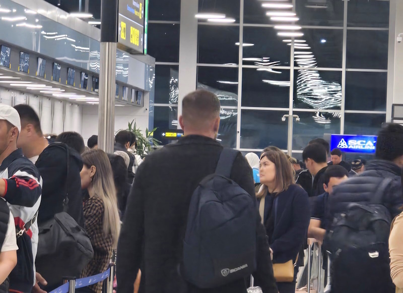 Пассажиры продолжают жаловаться на политику FlyArystan в отношении ручной клади даже после вмешательства прокуратуры