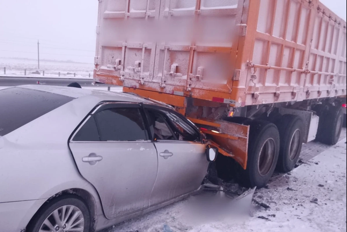 На трассе "Павлодар-Кызылорда" в ДТП погибли два человека