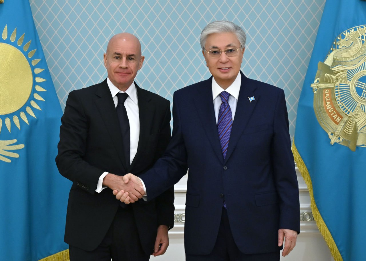 Токаев принял президента Международной федерации лыжного спорта и сноуборда (FIS) Йохана Элиаша