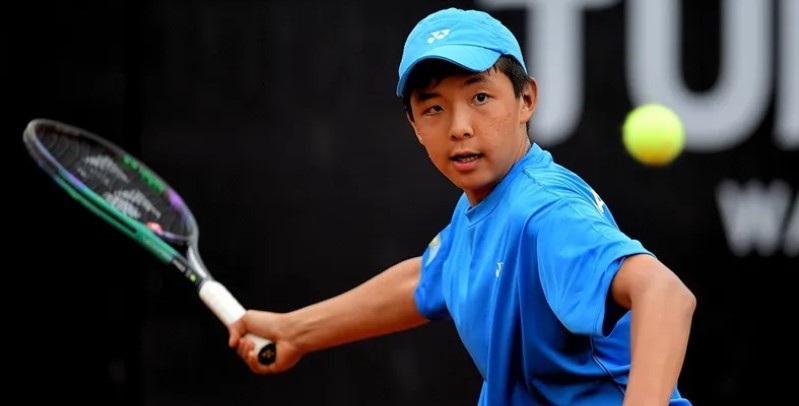 17-летний казахстанец добился исторического успеха перед стартом AusOpen