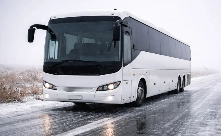 Рейсы междугородних автобусов временно отменили в Мангистау