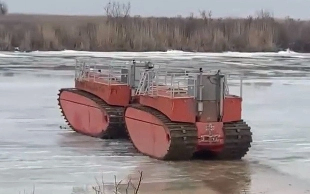 Ледокольные работы начались на реке Жайык