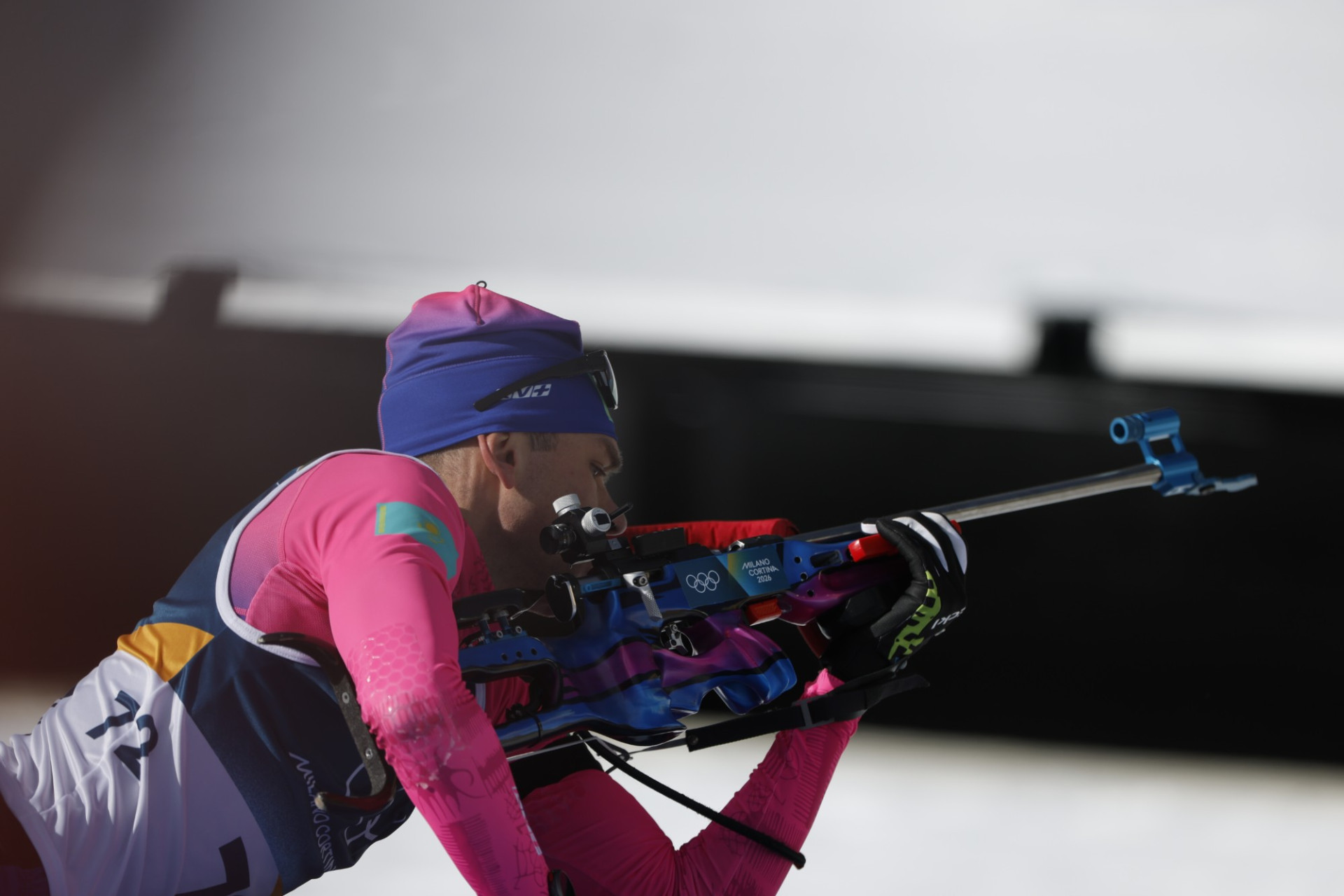 Биатлонист Владислав Киреев выступил в гонке преследования на Олимпиаде-2026