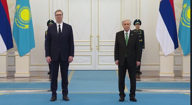 В Акорде проходит церемония встречи президента Сербии