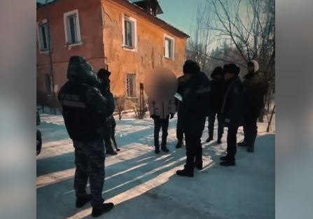 В Павлодаре полицейские задержали наркокурьера