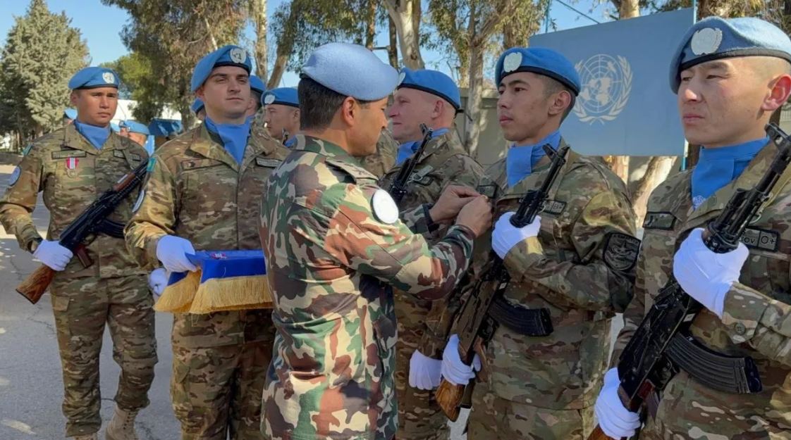 Казахстанским миротворцам вручили медали ООН
