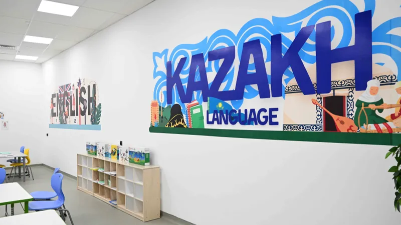 В Жамбылской области наказали директора за небезопасную школу