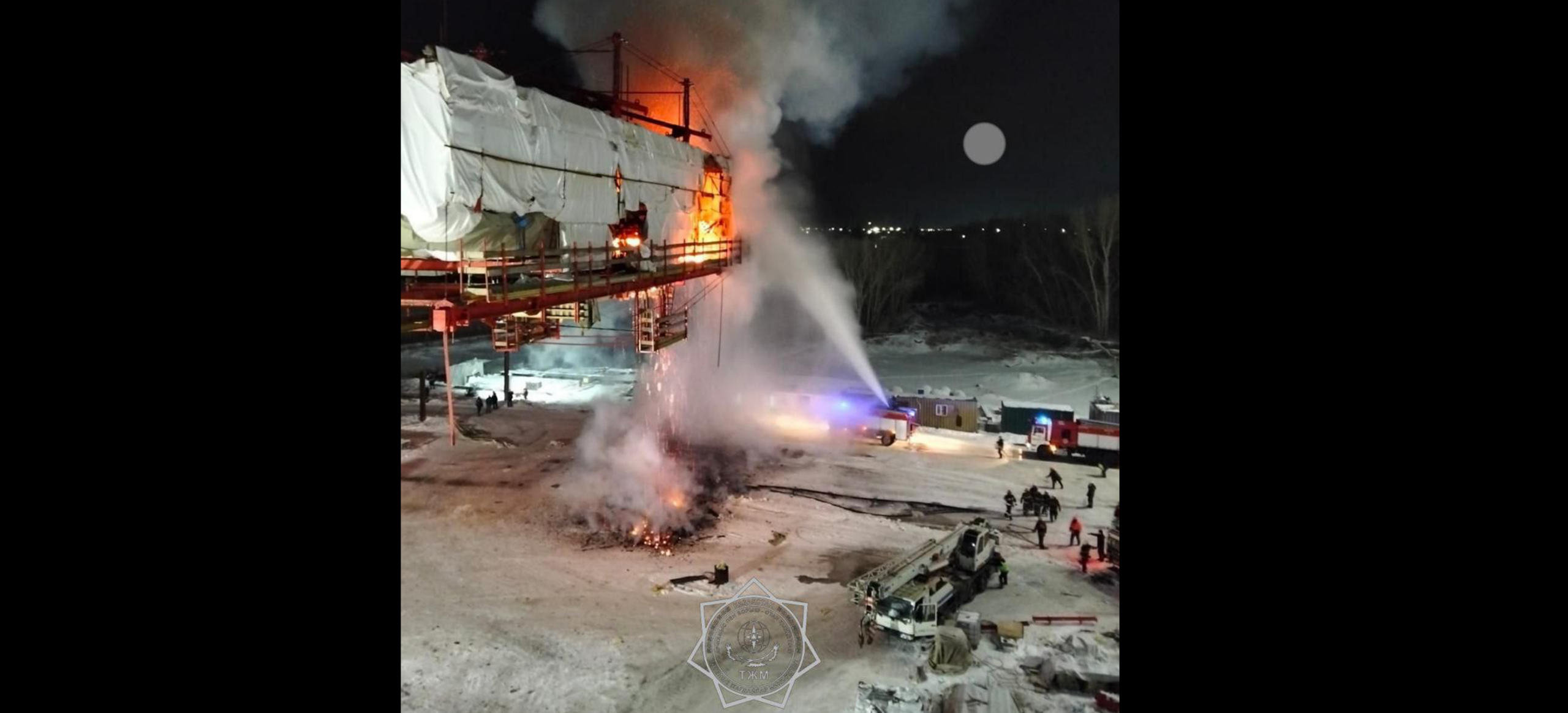 Строящийся мост загорелся в Павлодарской области