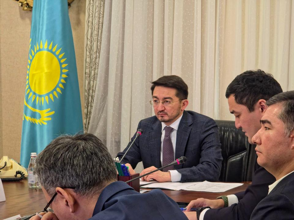 Чиновники в Астане обсудили качество Интернета: о ценах ни слова