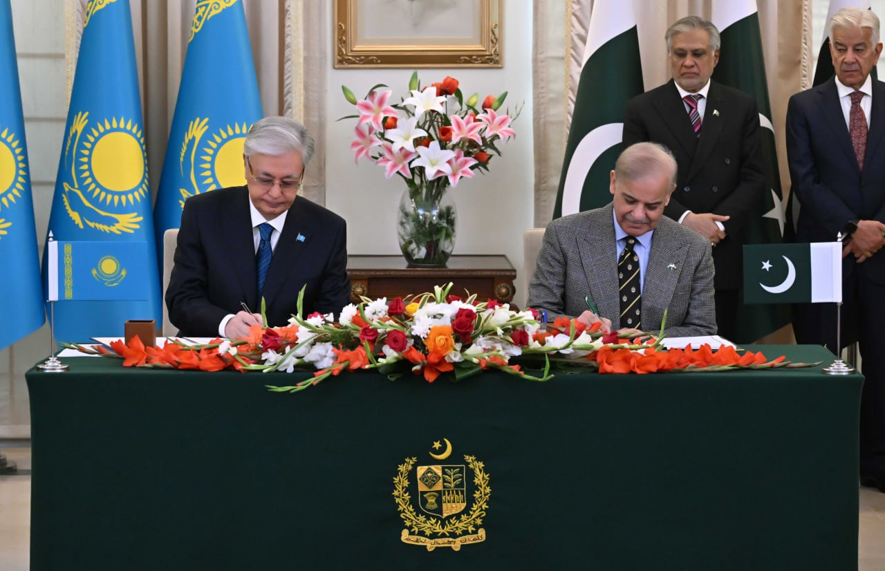 Какие документы подписали Токаев и премьер-министр Пакистана