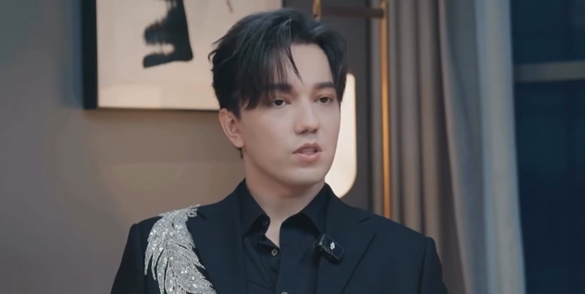 "Я знаю, когда мне делают ложные комплименты" - Димаш Кудайберген признал слабые стороны