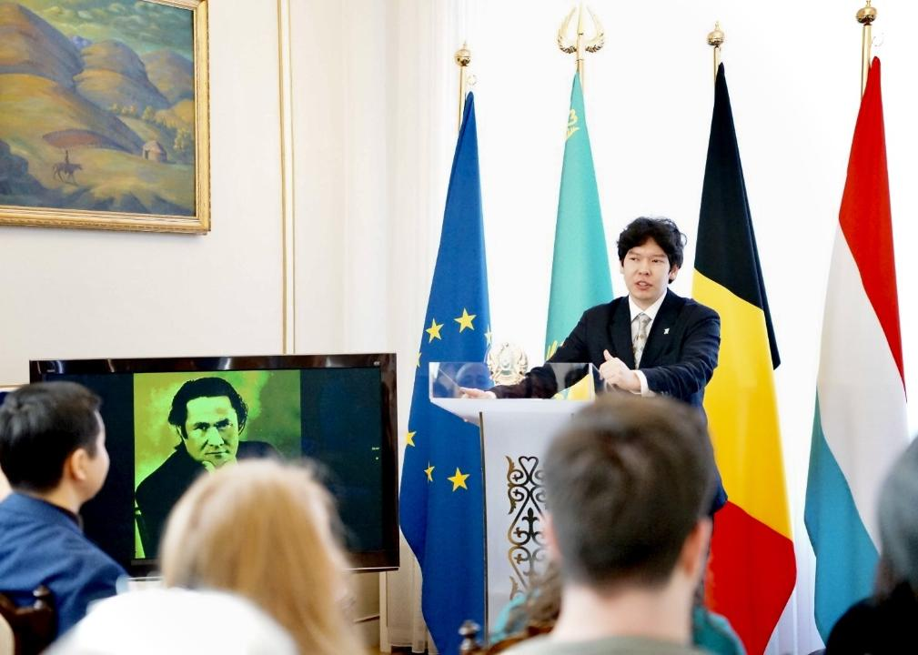 В Брюсселе отметили 95-летие Мукагали Макатаева