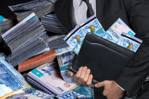 1,8 млн тенге потеряла жительница области Улытау после звонка мошенника