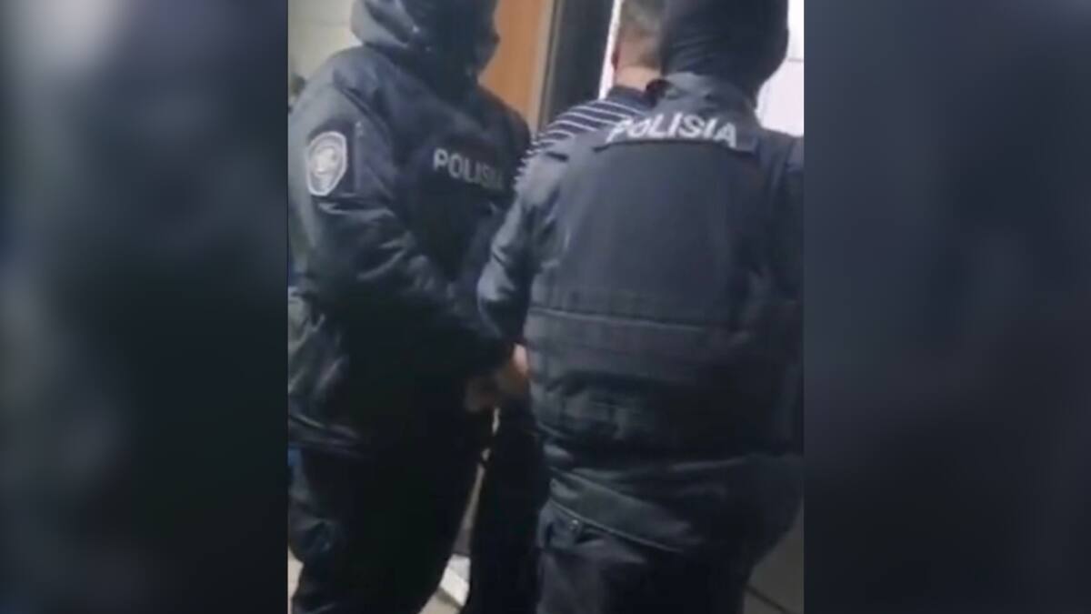 В Алматы бойцы СОБР задержали мужчину, ранившего своего знакомого