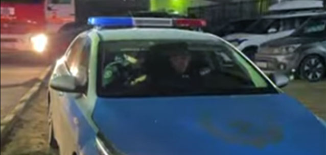 В Актау полицейские вытащили из пожара мужчину с инвалидностью