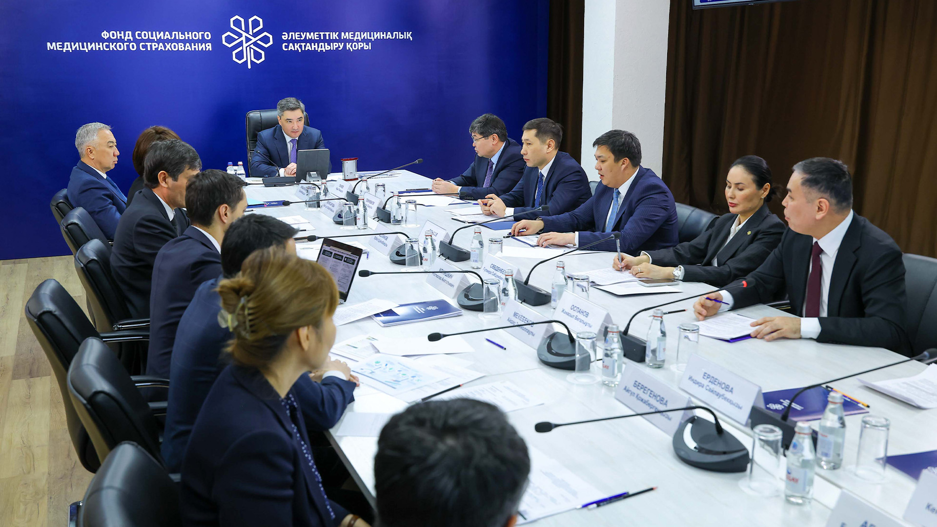 Олжас Бектенов провел совещание по вопросам совершенствования системы здравоохранения