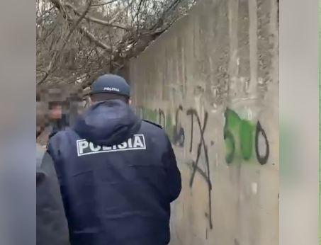 В Шымкенте задержали автора наркограффити