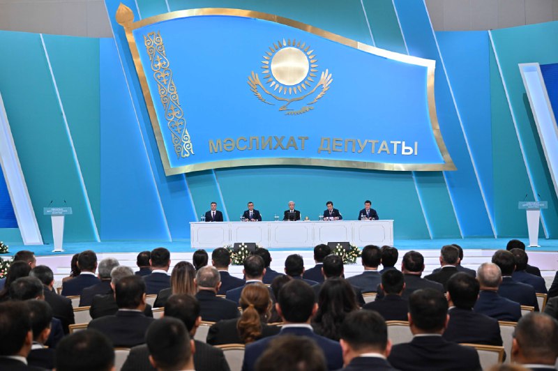 Токаев поручил принять конкретные меры по усилению ответственности депутатов маслихатов за неисполнение обязанностей и нарушение этики