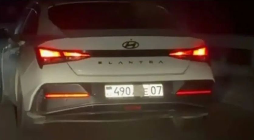 В Жамбылской области мужчина скрыл буквы на номере авто и лишился прав