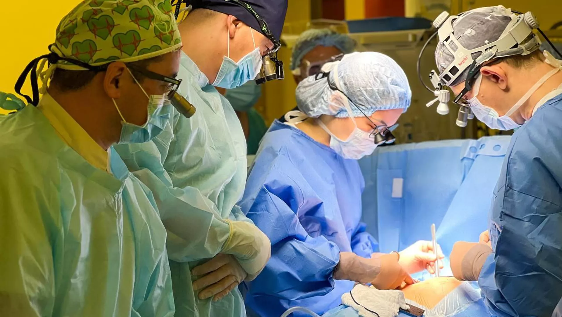 В Казахстане впервые пересадили сердце подростку