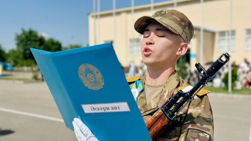 Сколько казахстанцев призовут в армию в 2026 году